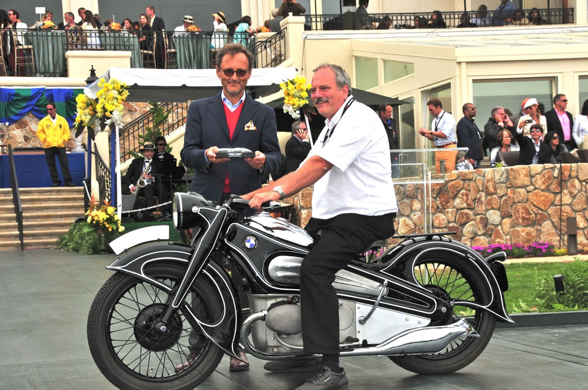 BMW R7 Motorcycle Wins Best-in-Class at Pebble Beach Concours