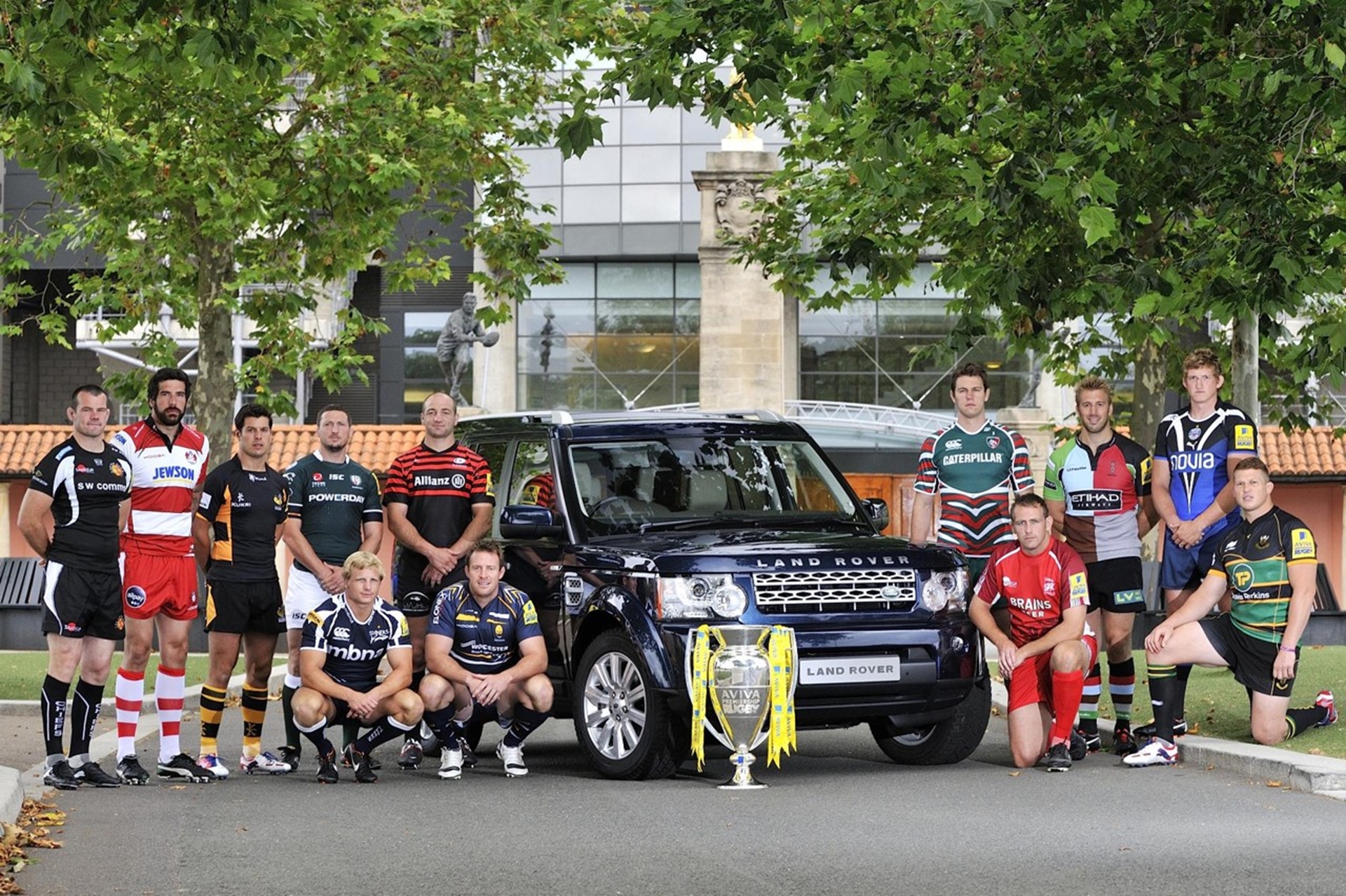 LAND ROVER CONTINUES THE DRIVE WITH PREMIERSHIP RUGBY