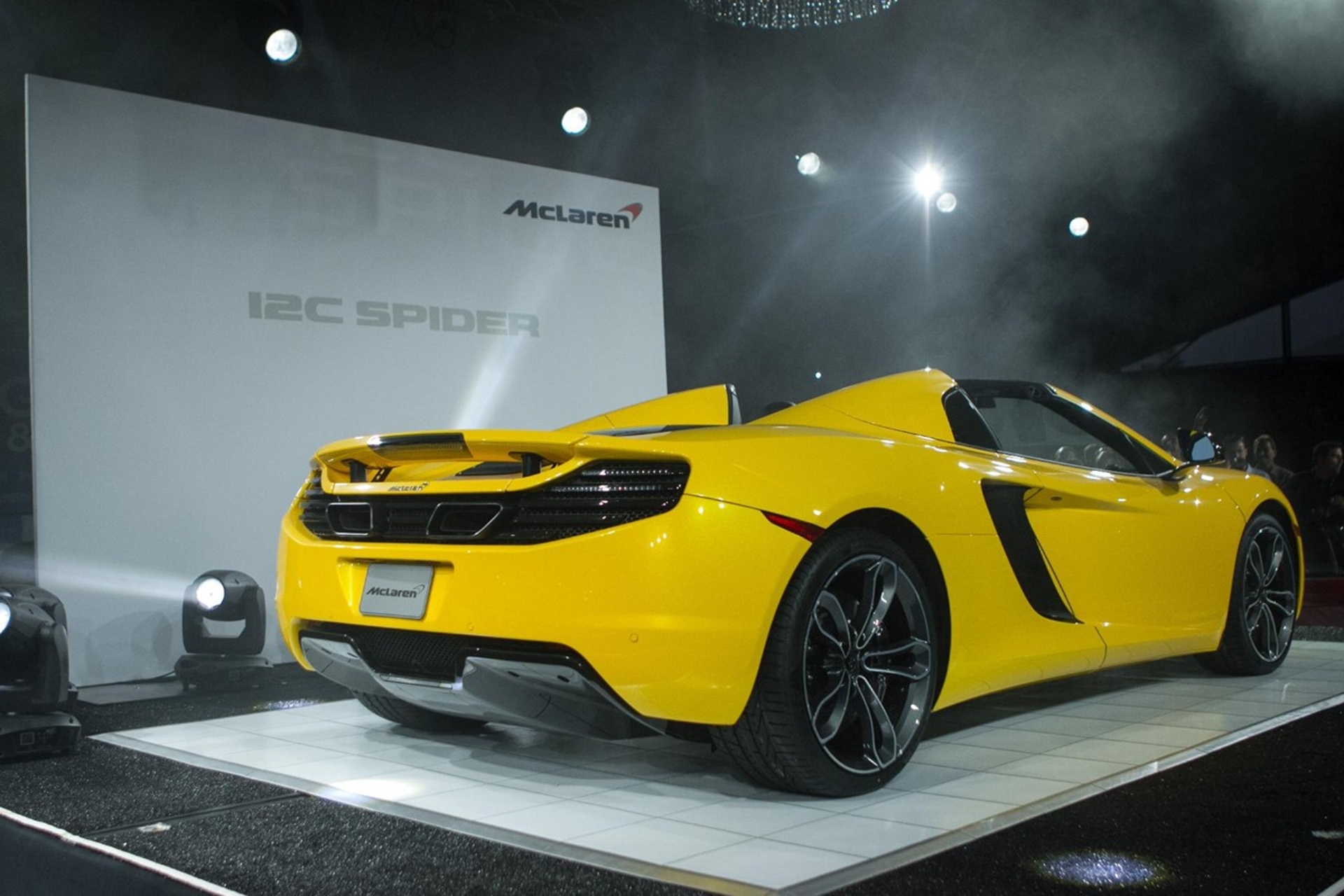 MCLAREN STAGES GLOBAL UNVEIL OF DRAMATIC 12C SPIDER AT GOODING & COMPANY PREVIEW AT PEBBLE BEACH