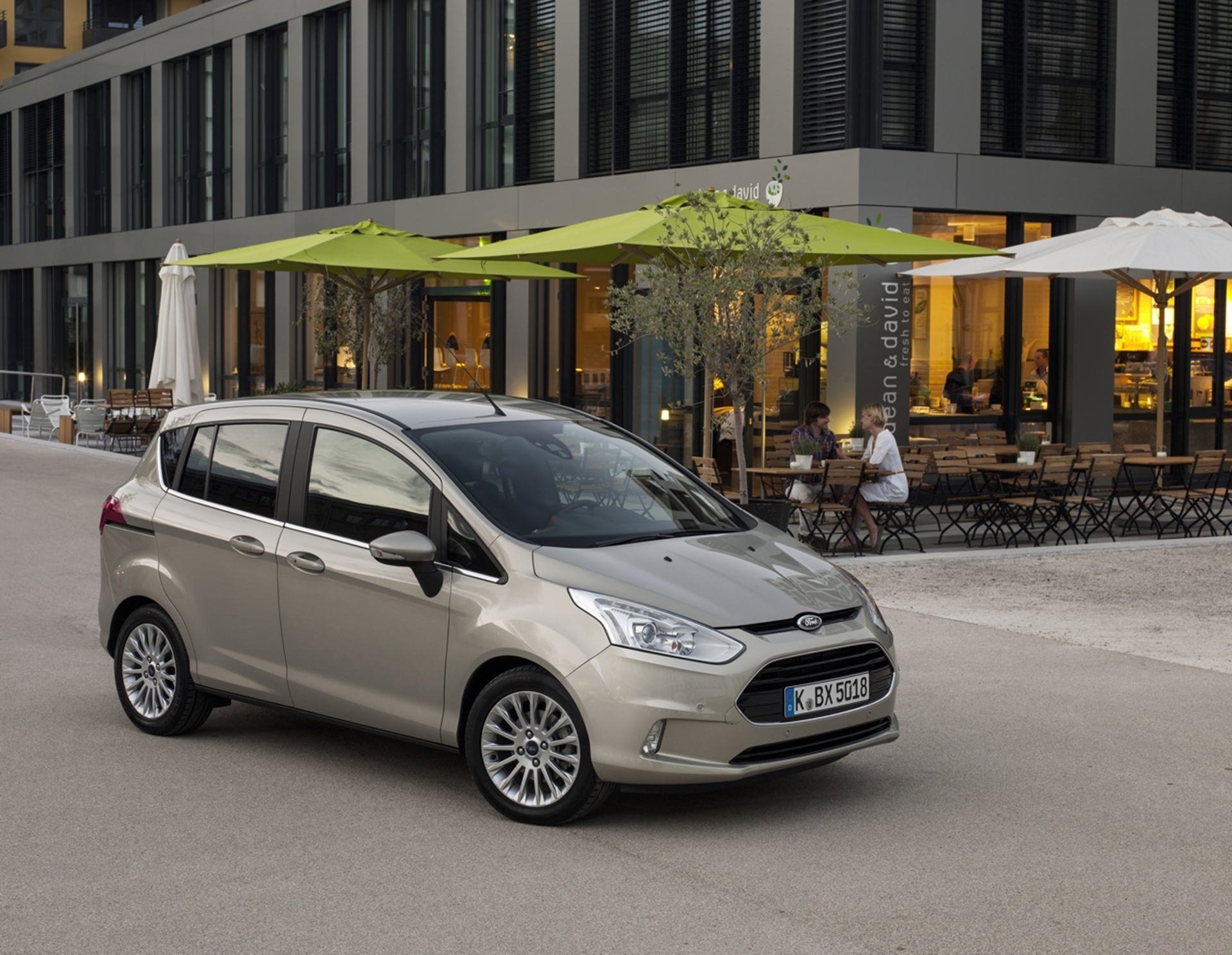 New Ford B-MAX High-Strength-Steels, Ingenious Design and Technology Combine to Help Protect Occupants