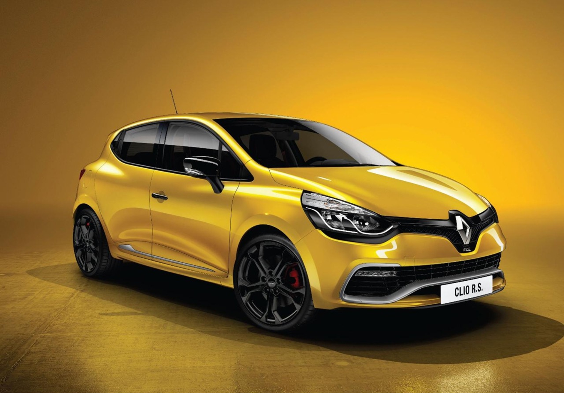 WORLD PREMIERE OF NEW CLIO RENAULTSPORT 200 TURBO: EMOTION SHIFTS INTO SPORT MODE