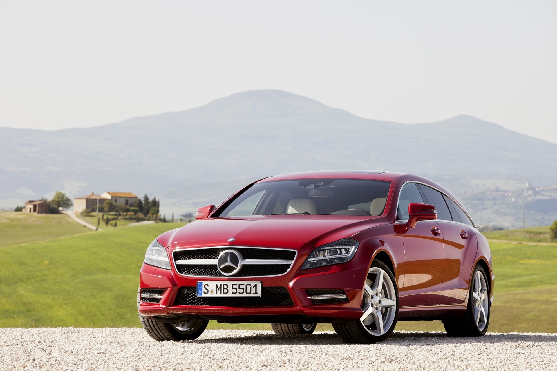 Mercedes-Benz CLS Shooting Brake: Robust, light and streamlined