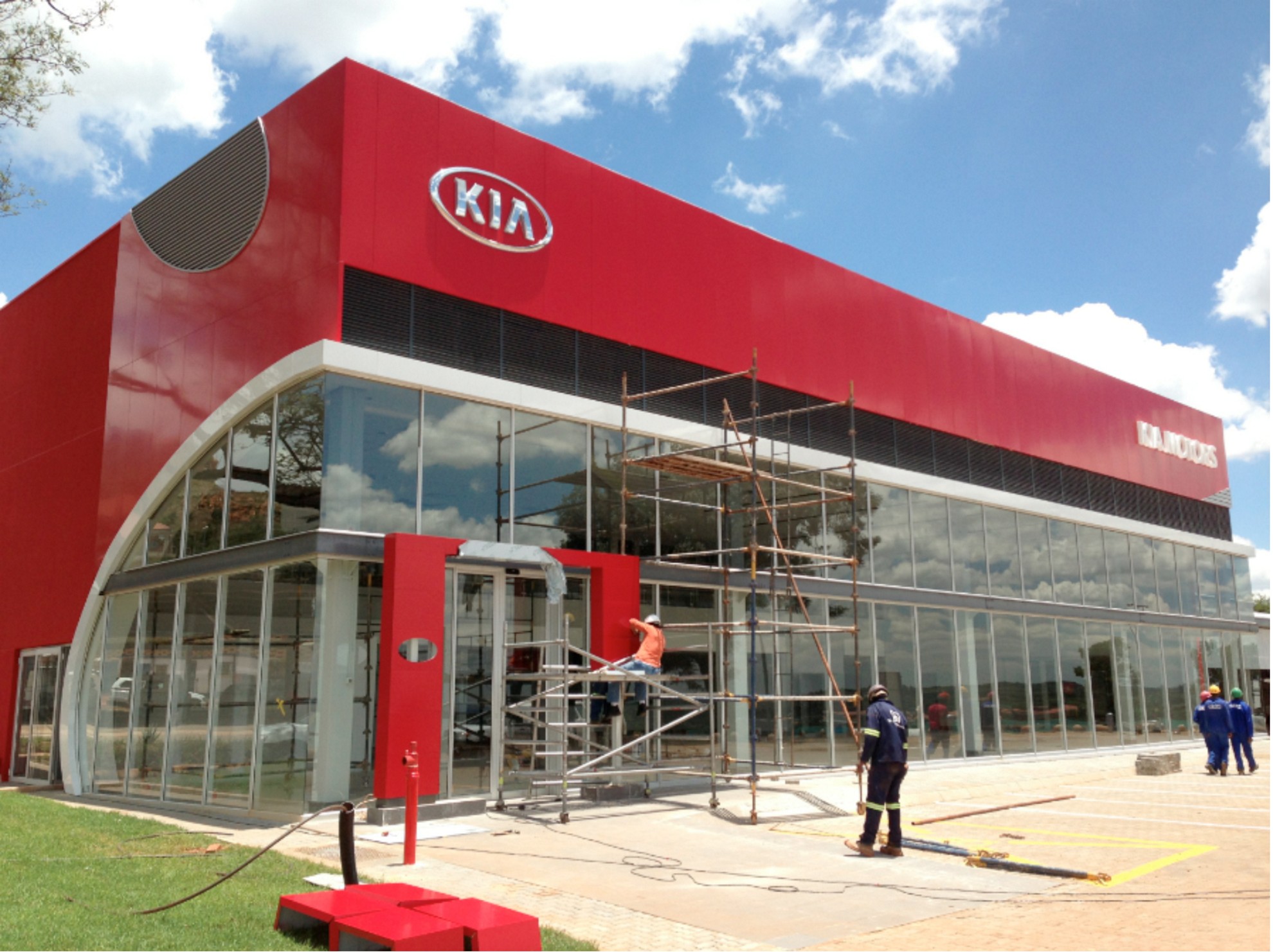 KIA MOTORS SOUTH AFRICA TO LAUNCH ITS FIRST SOLAR POWERED DEALERSHIP NEXT MONTH