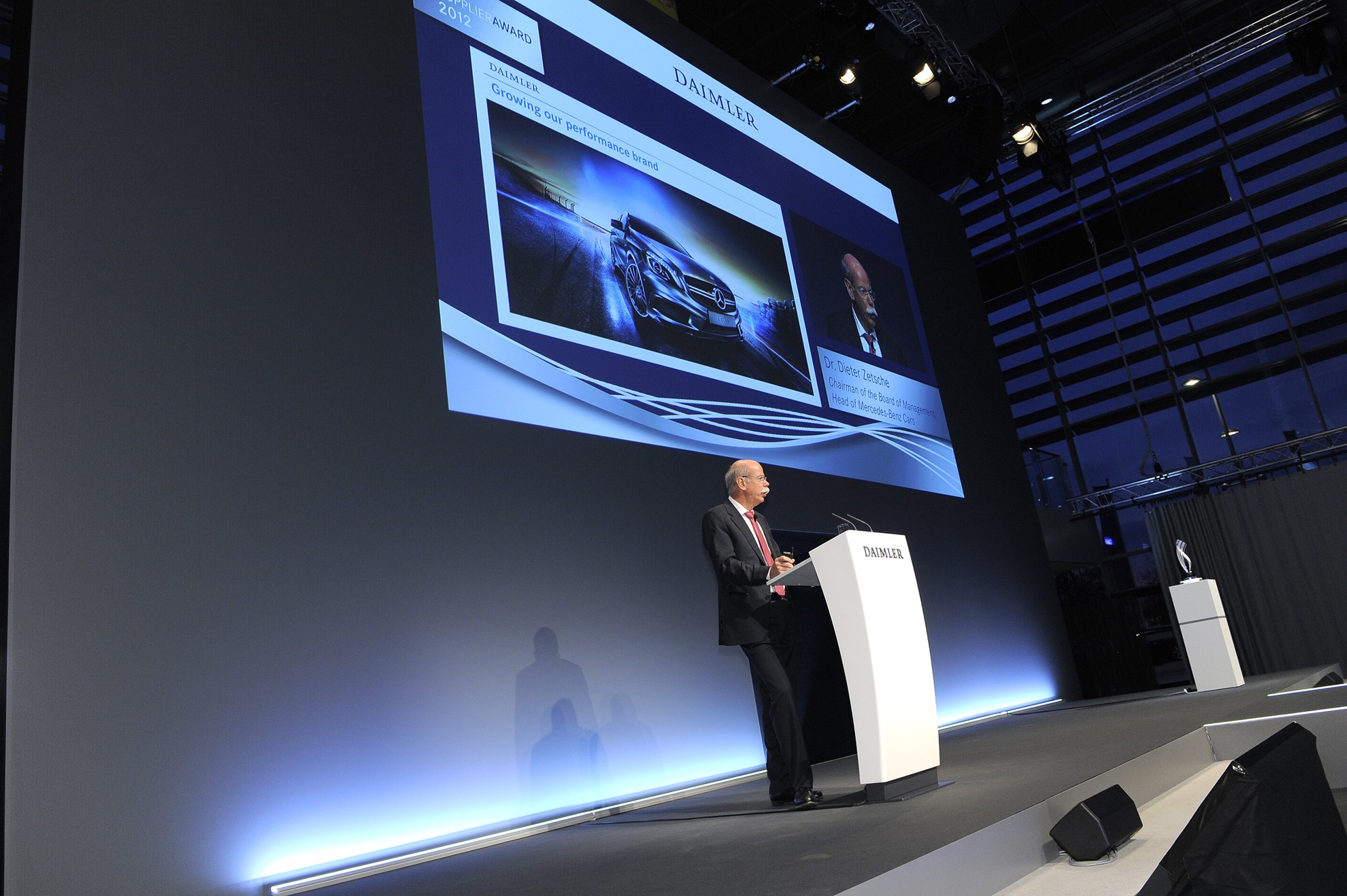 Daimler Awards Best Suppliers in Recognition of Outstanding Performance