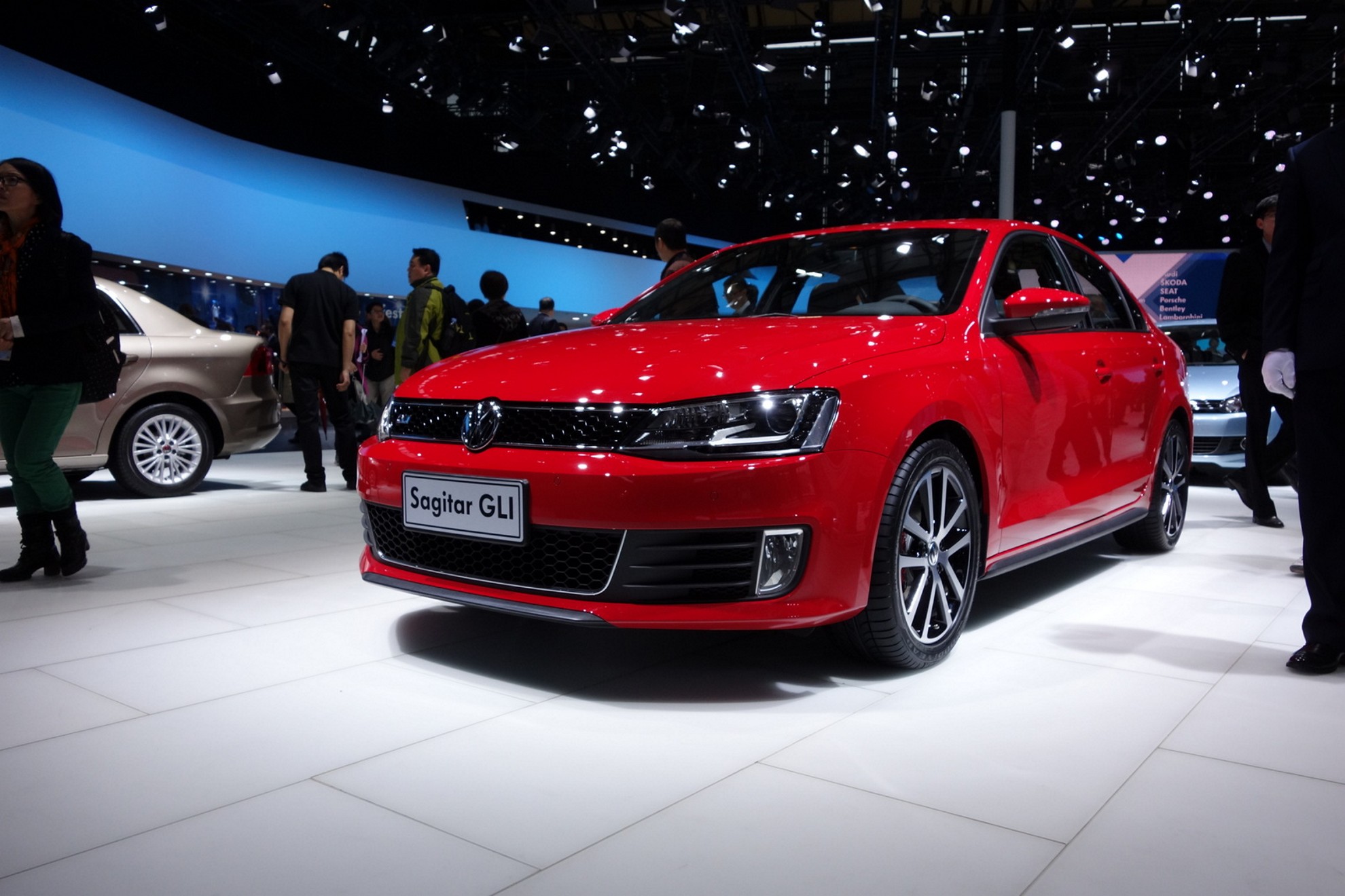 Images: Volkswagen at the Shanghai Auto Show 2013