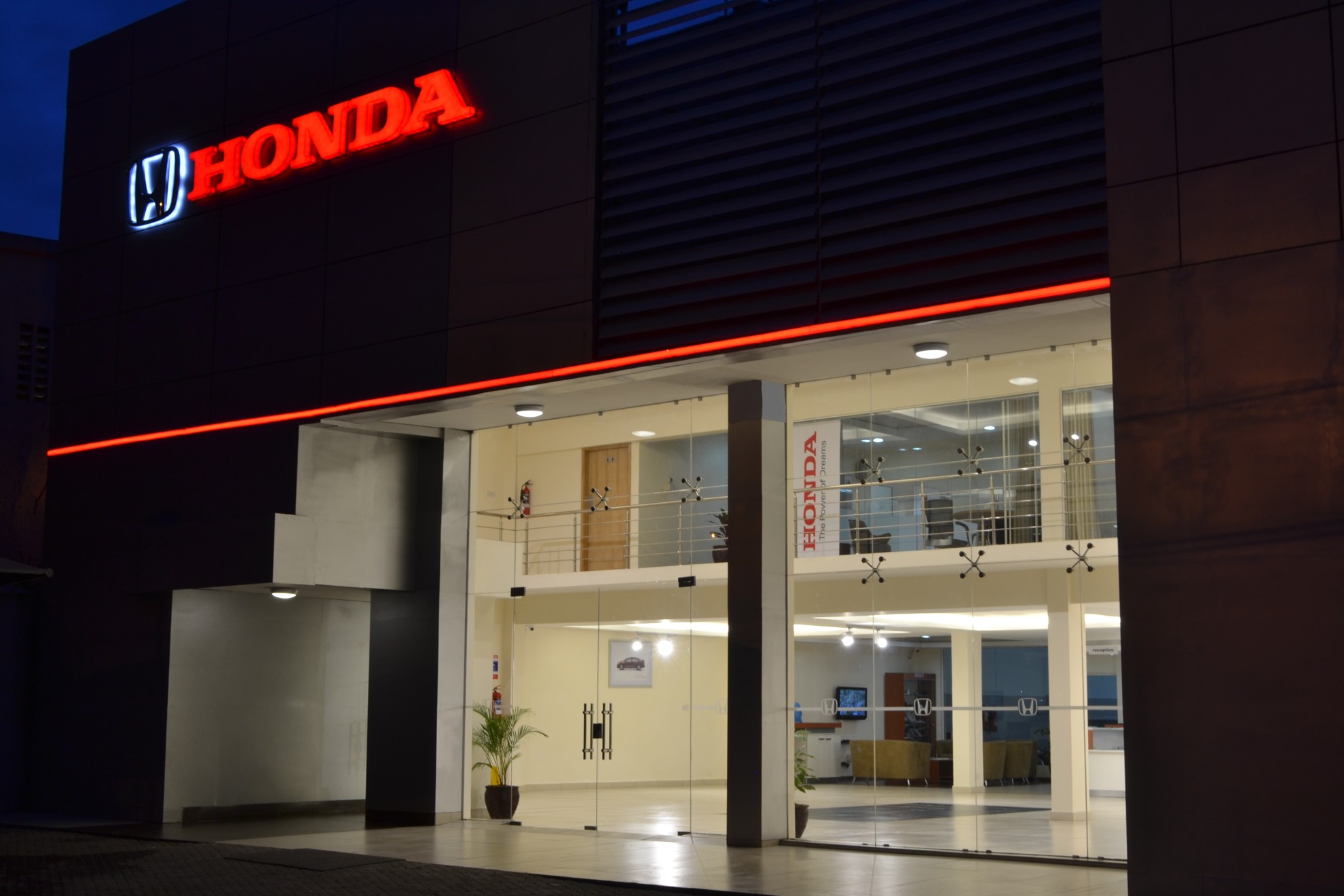 Honda opens stylish new car dealership in Kenya