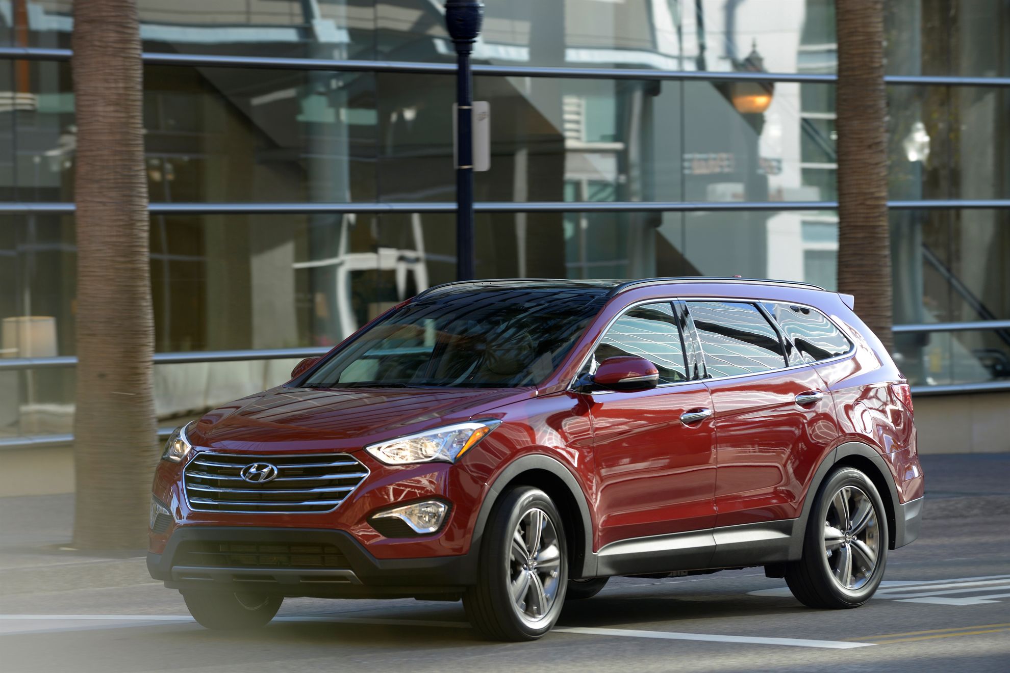HYUNDAI SANTA FE NAMED A BEST CAR FOR THE MONEY BY U.S. NEWS & WORLD REPORT