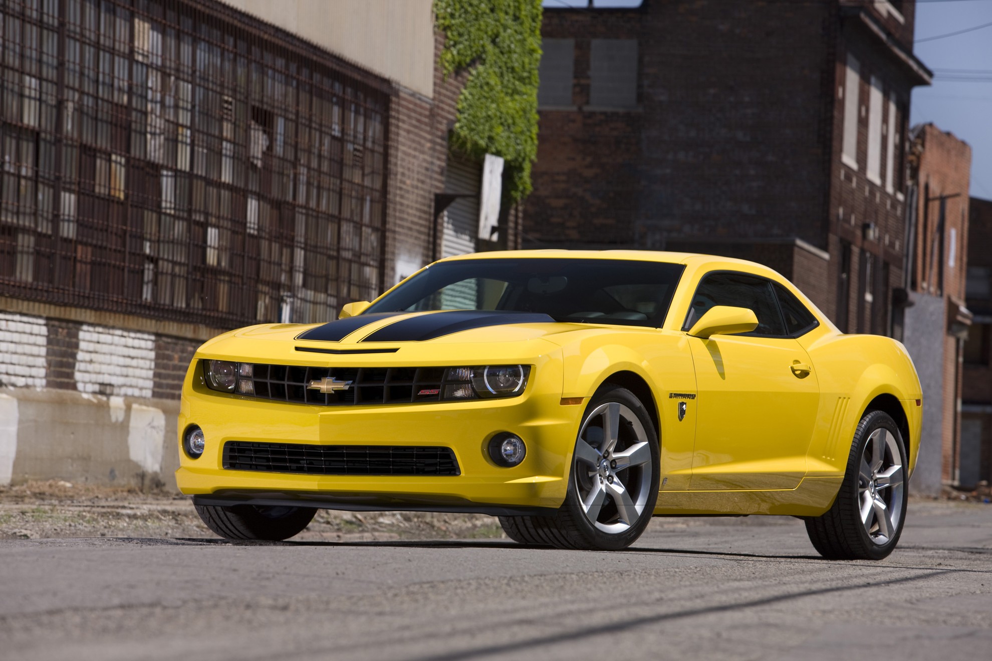 TRANSFORMERS: Chevrolet Camaro Transformers Over the Years