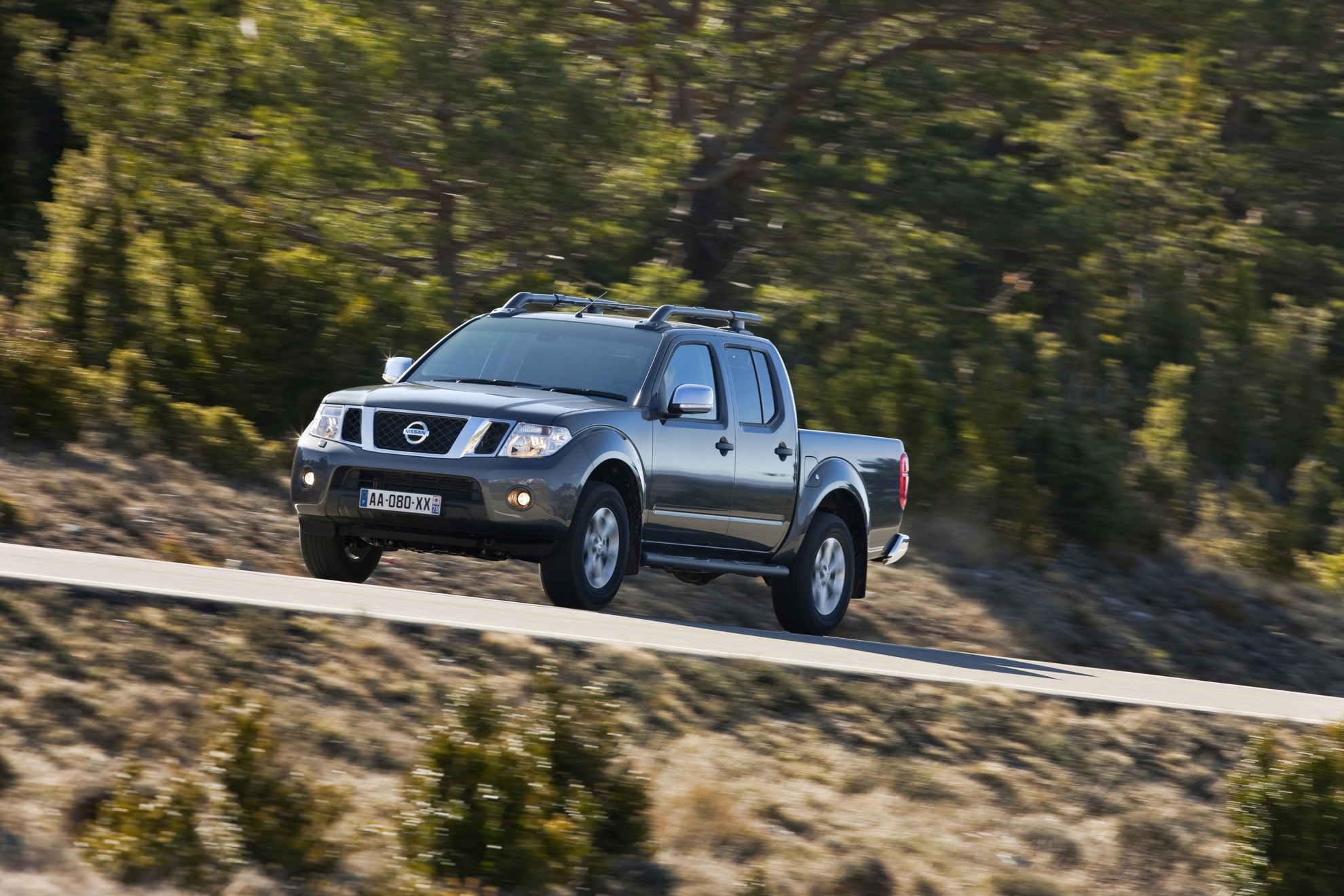 NISSAN NAVARA PICKS UP MORE FEATURES FOR 2015