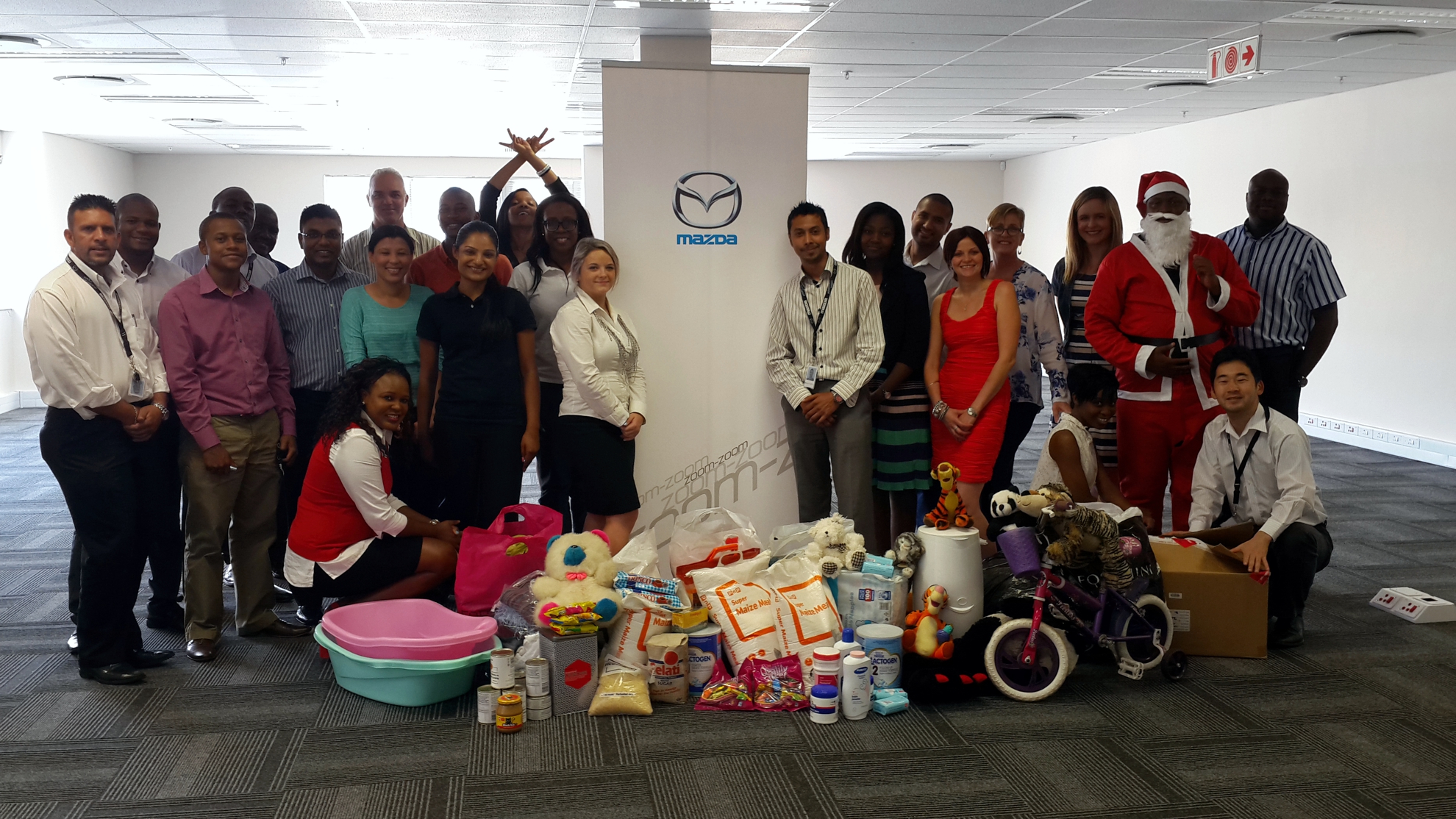 Mazda South Africa staff rally together to give back