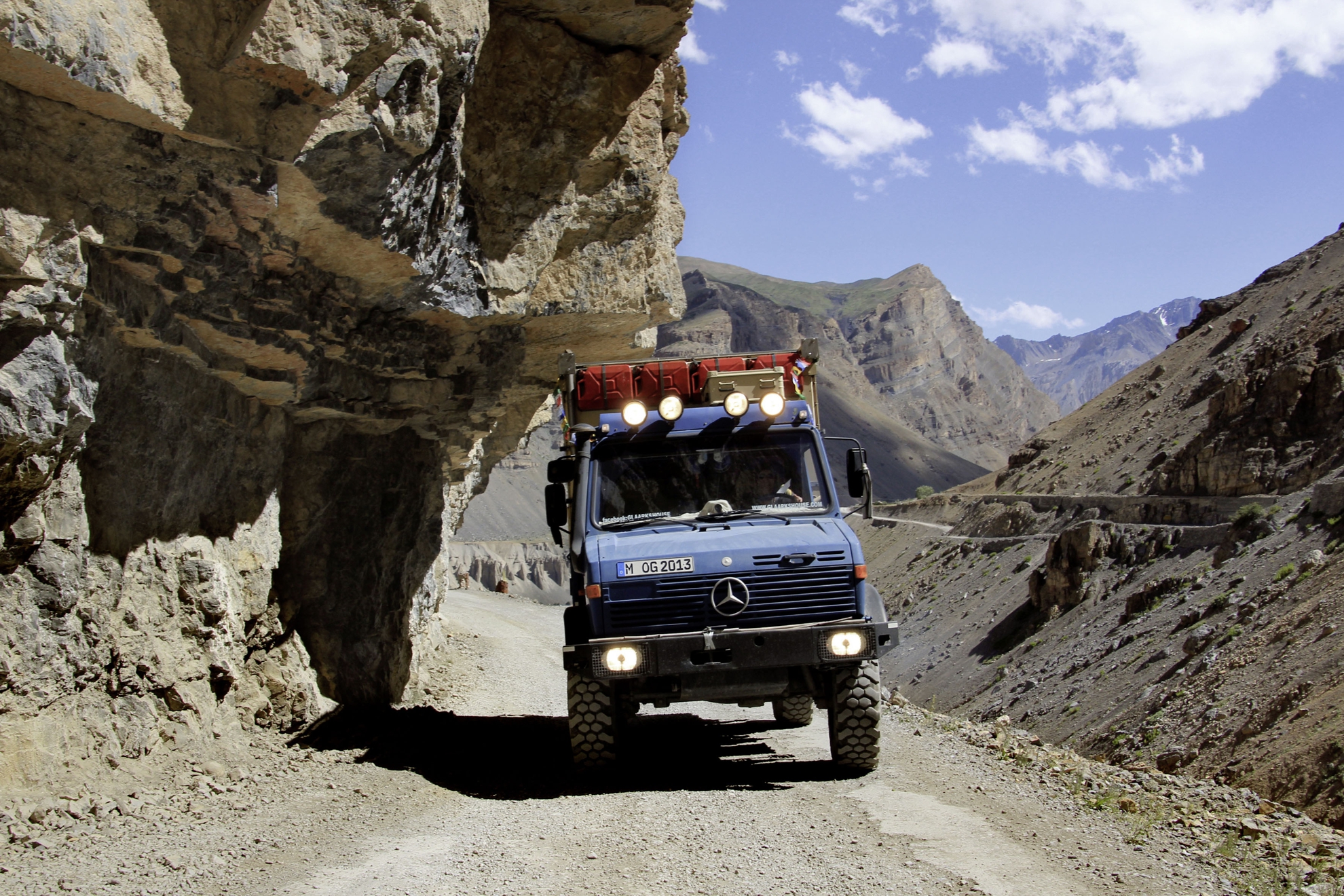 Driving through the Himalayas with the Unimog