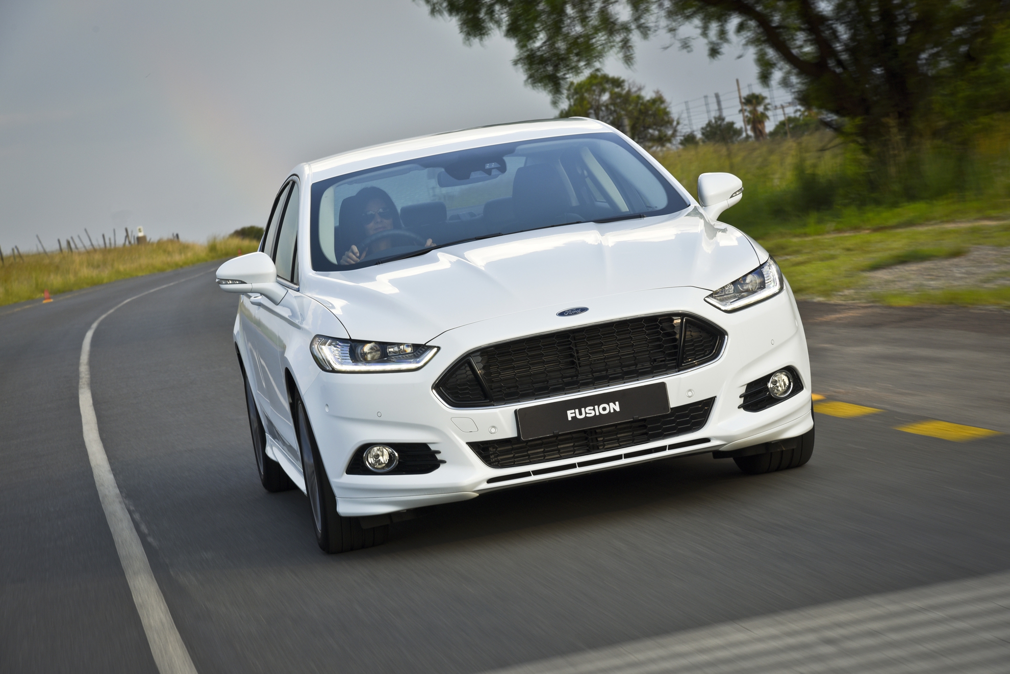 Ford Fusion Enhances Comfort with Sophisticated Technology, Innovative Chassis and Noise-Reducing Body