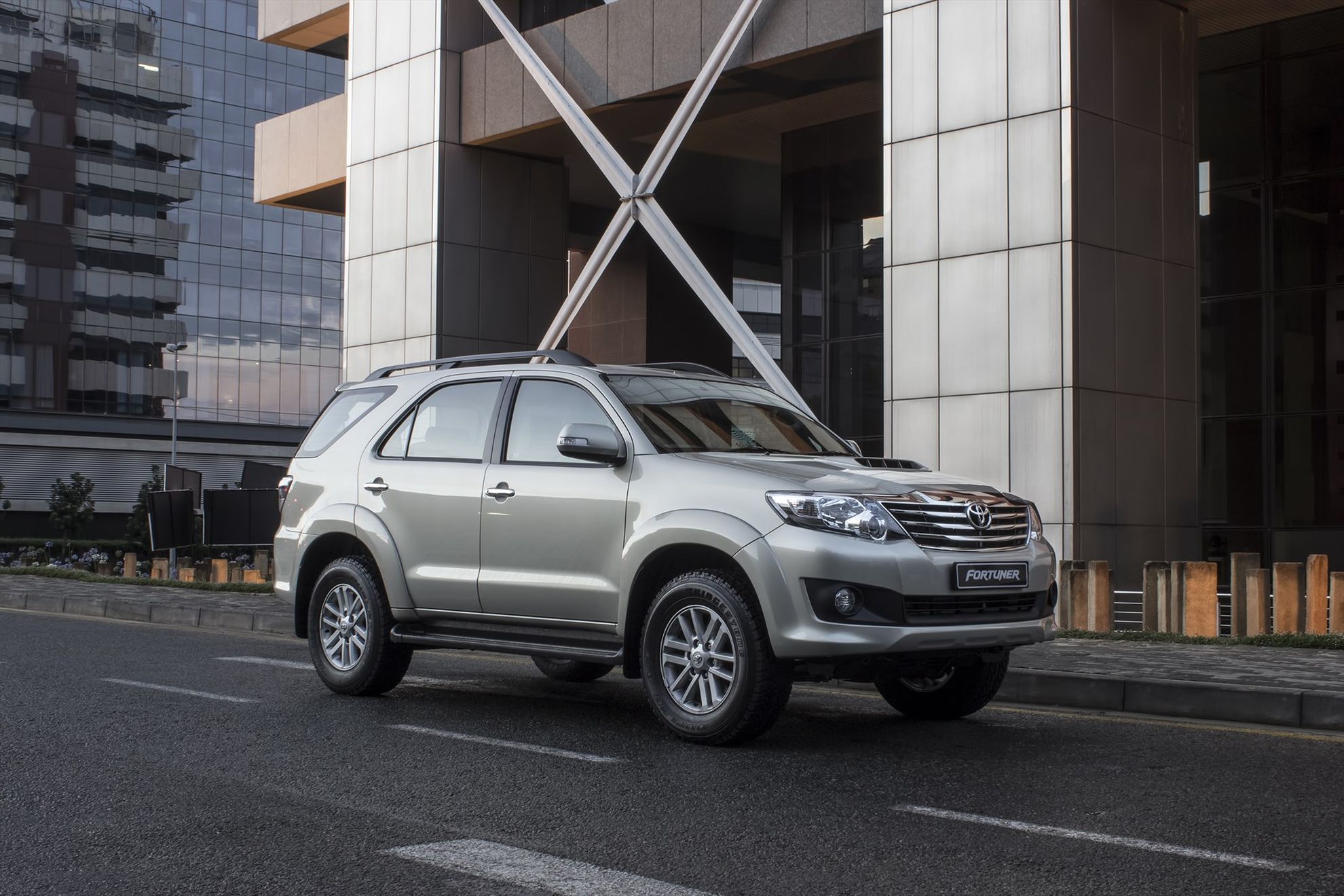 JUNE NAAMSA SALES: TOYOTA REMAINS NUMBER ONE