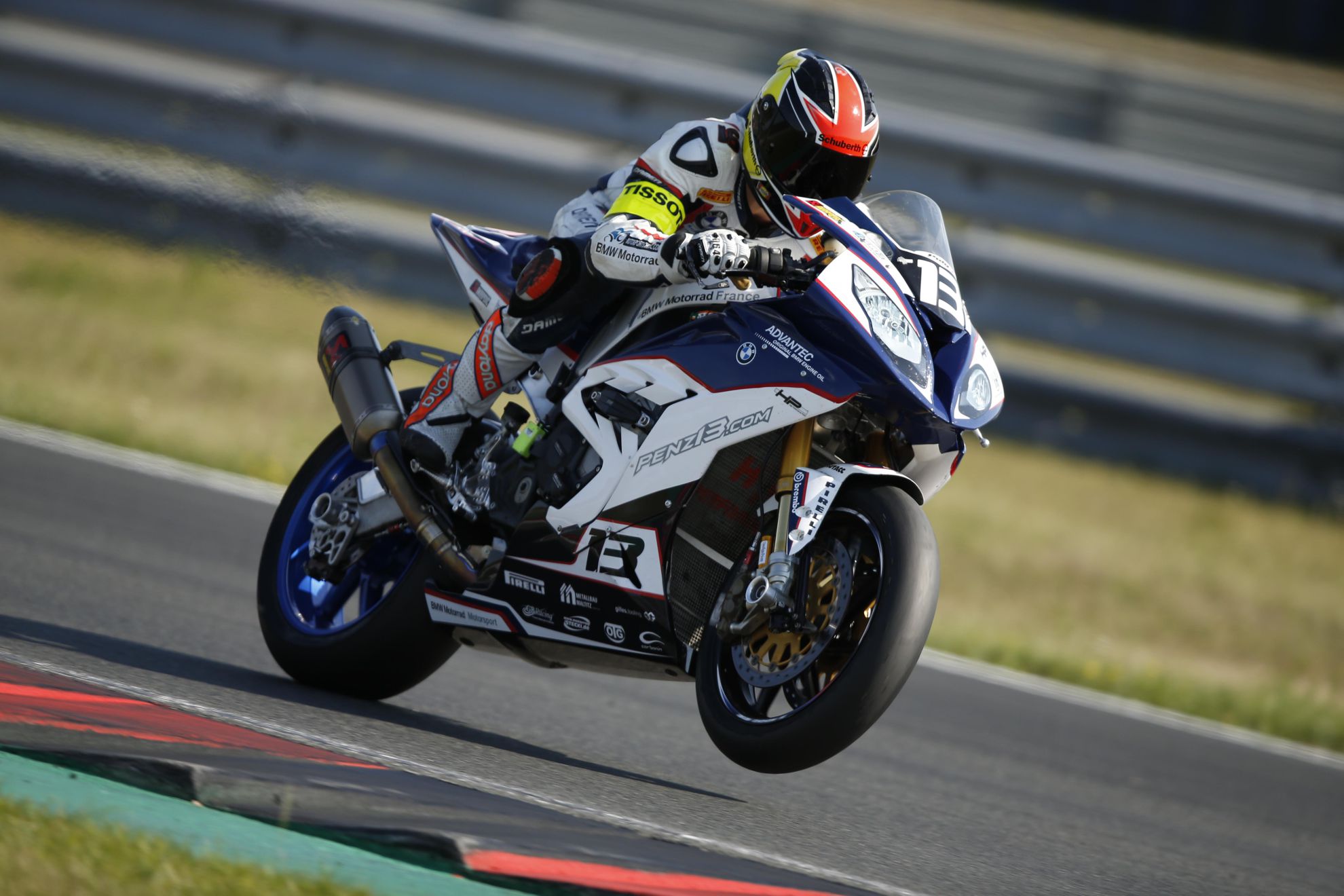 BMW Superbike Racing – Successful weekend for BMW in British BSB