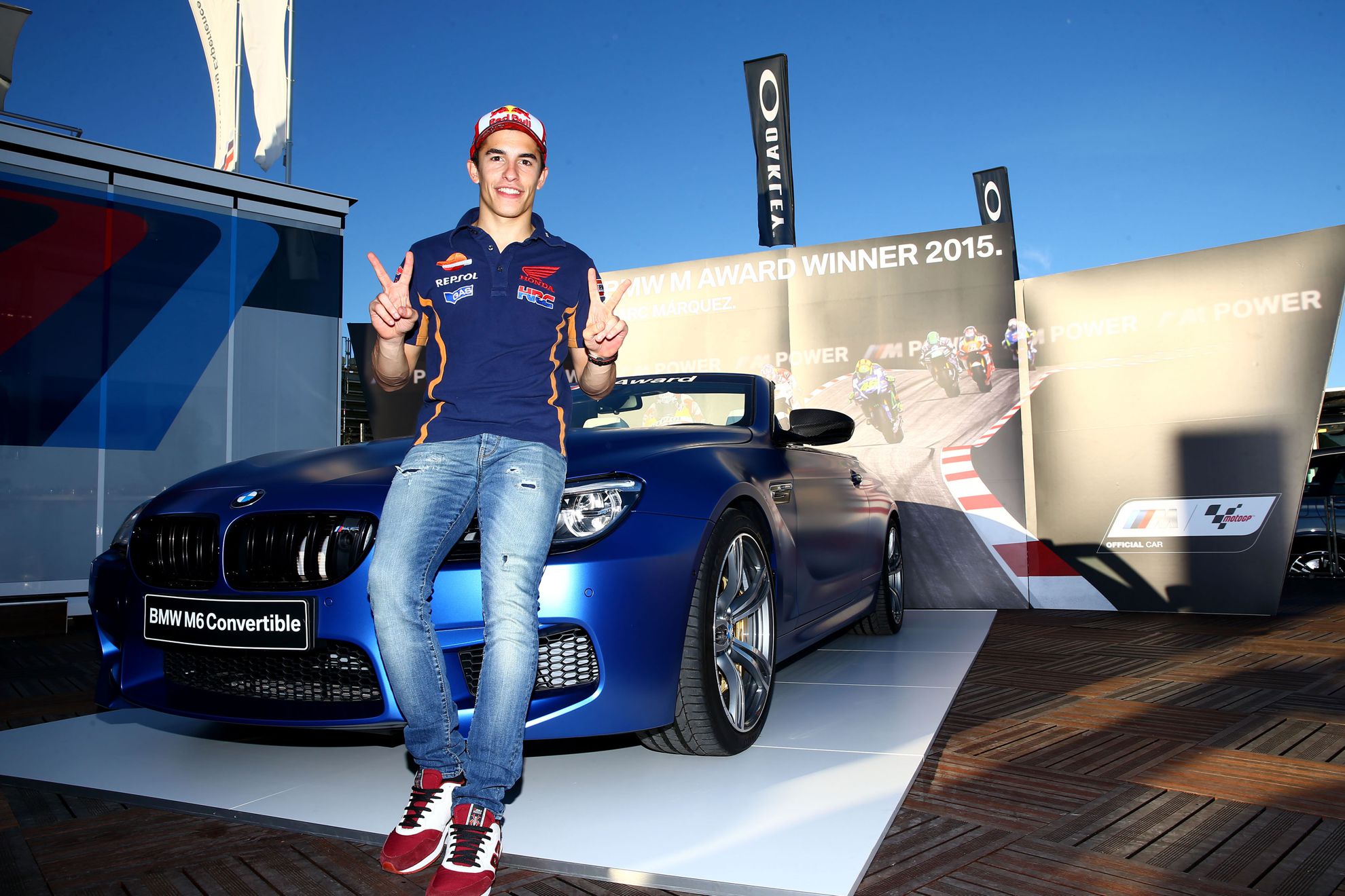 2015 BMW M Award: Marc Marquez wins the exclusive BMW M6 Convertible.