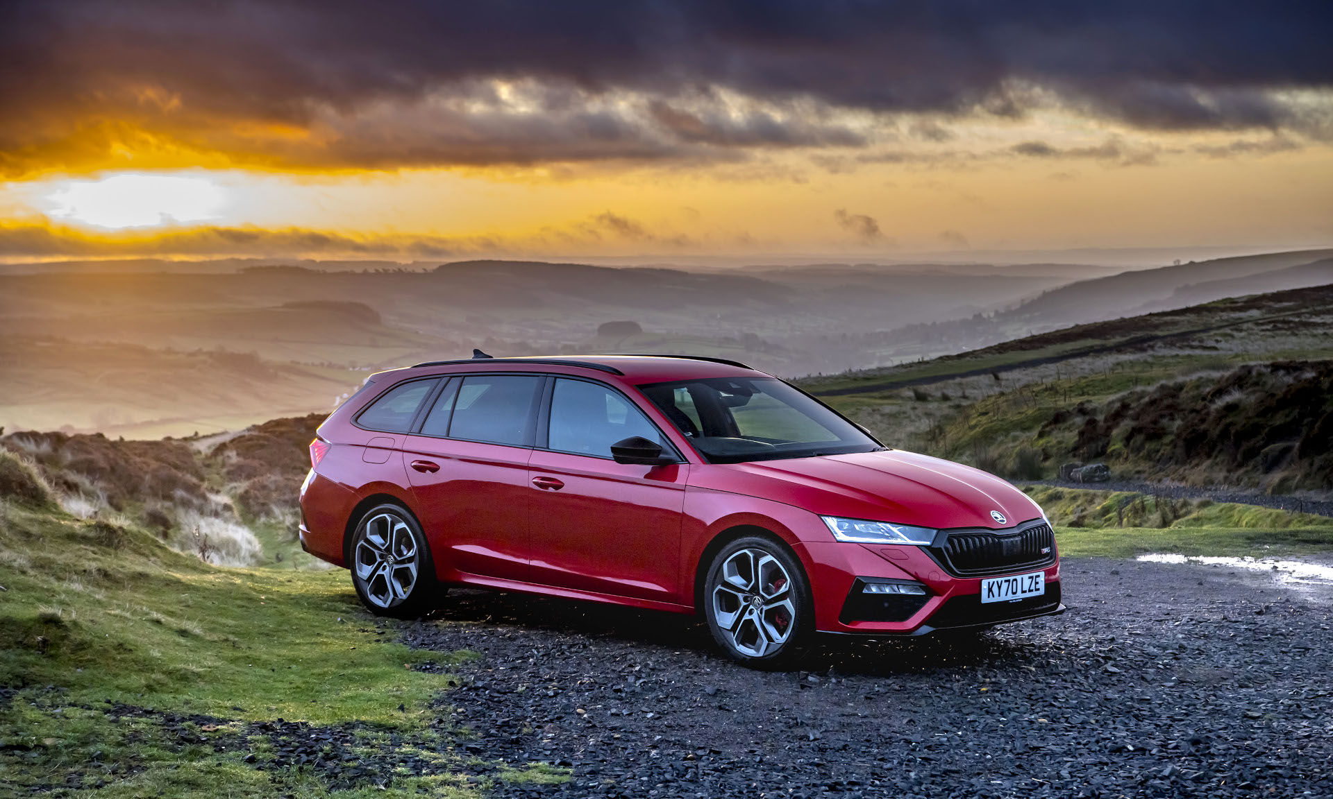 ŠKODA marks 25th anniversary of the iconic OCTAVIA estate