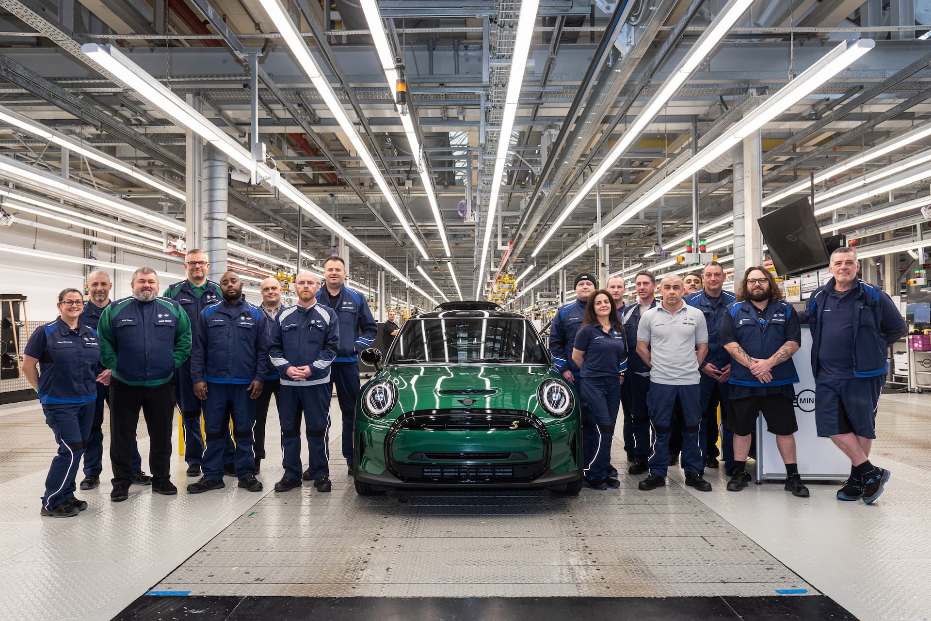 The one millionth MINI 3-door of the current generation