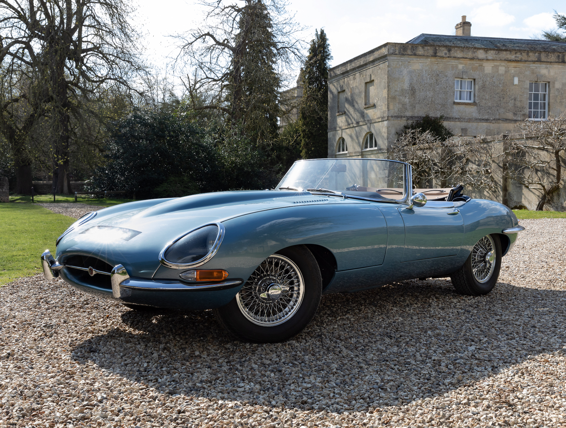 Jaguar E-Type fitted with ‘drop in’ EV Kit
