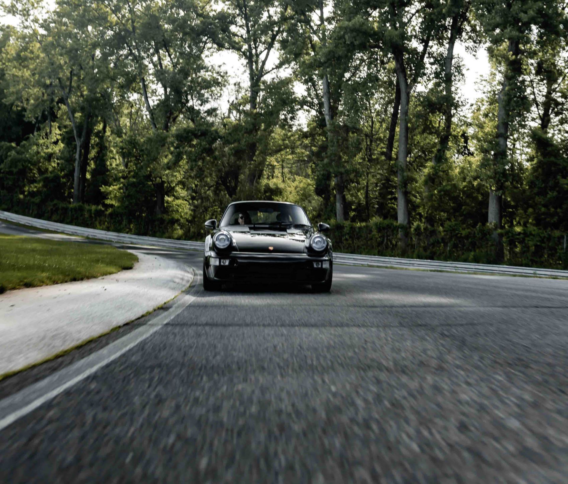 Porsche 911 EV-Conversion Studio Sacrilege Motors