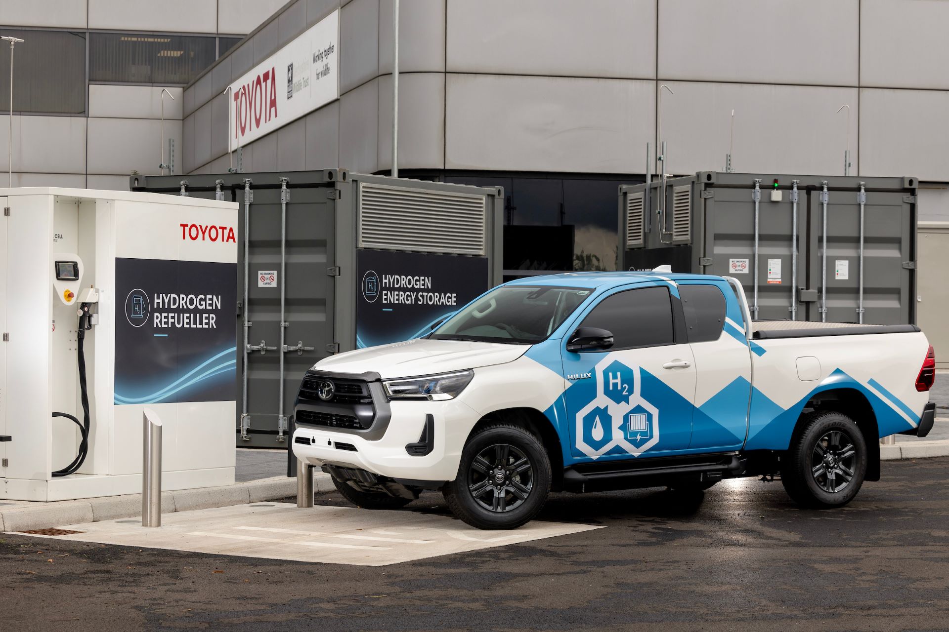 D2H Advanced Technologies supports hydrogen fuel cellpowered Toyota