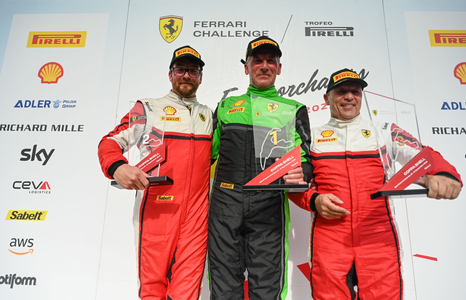 Morrow & Hogarth crowned season champions in epic final race at Spa