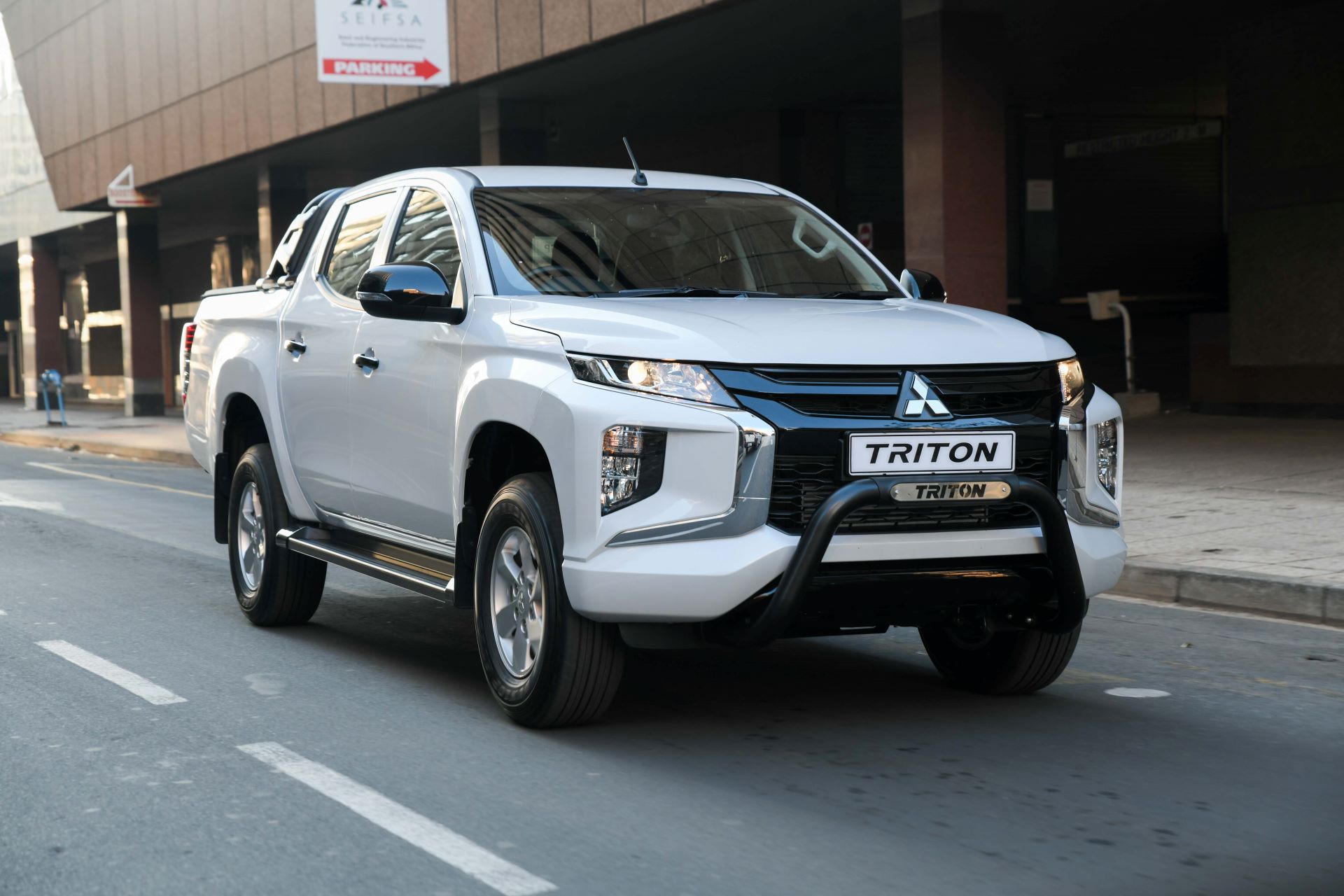 Mitsubishi to offer unrivalled value for money for lifestyle buyers with Limited Edition Triton GLX