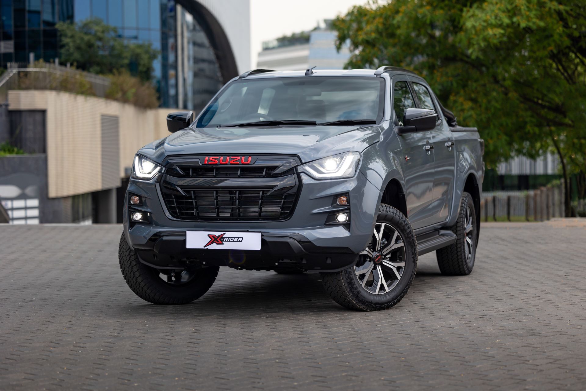 Unveiling the all-new ISUZU D-MAX X-RIDER – Where Style Meets Substance