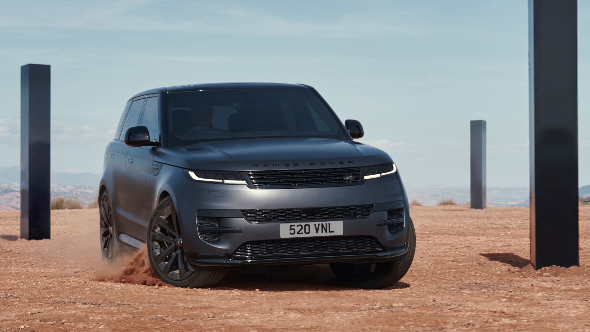 Introducing the New Range Rover Sport Stealth Pack: Elegance Meets Edge