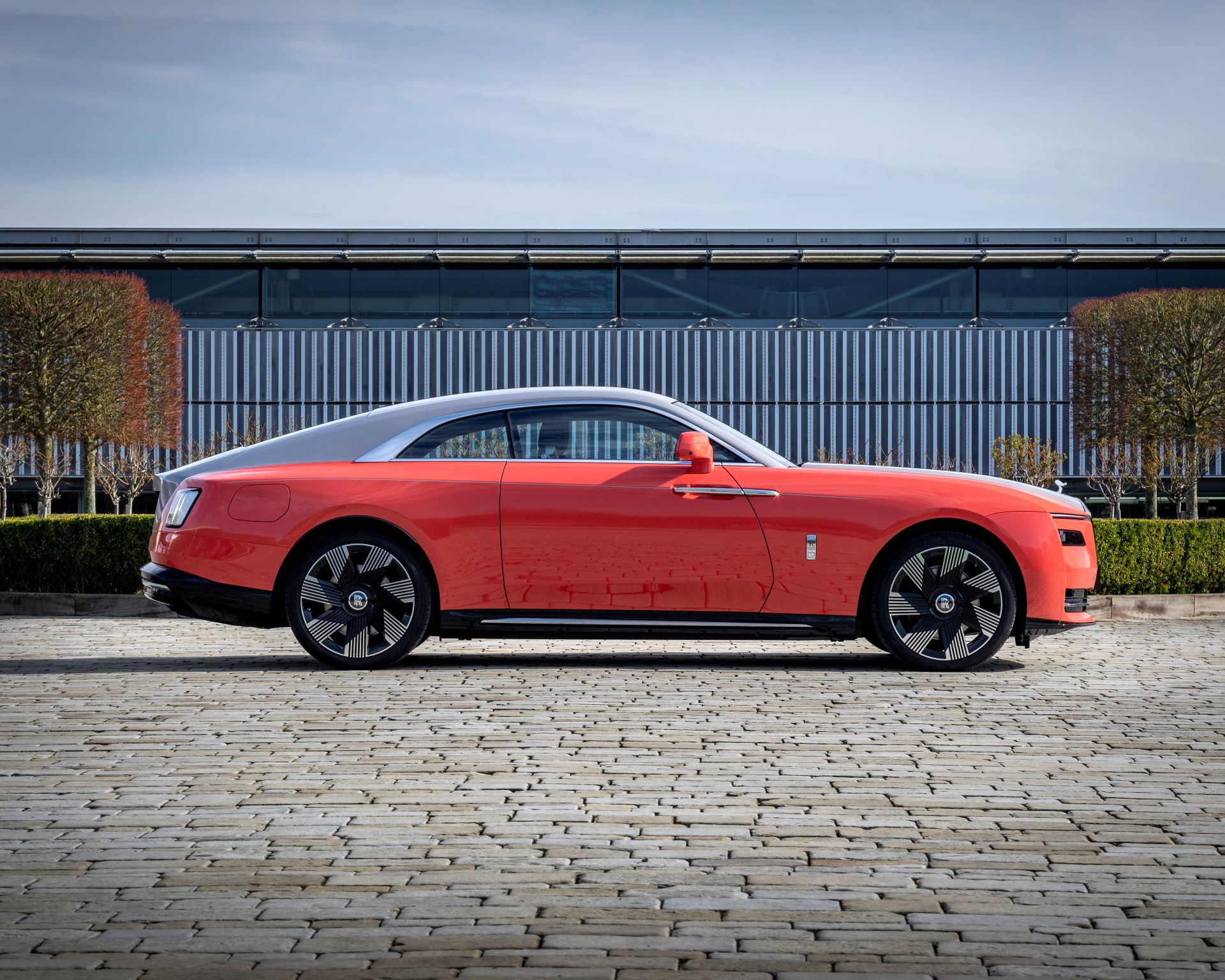 Rolls-Royce Debuts ‘Spirit of Expression’ Bespoke Series at Auto China 2024