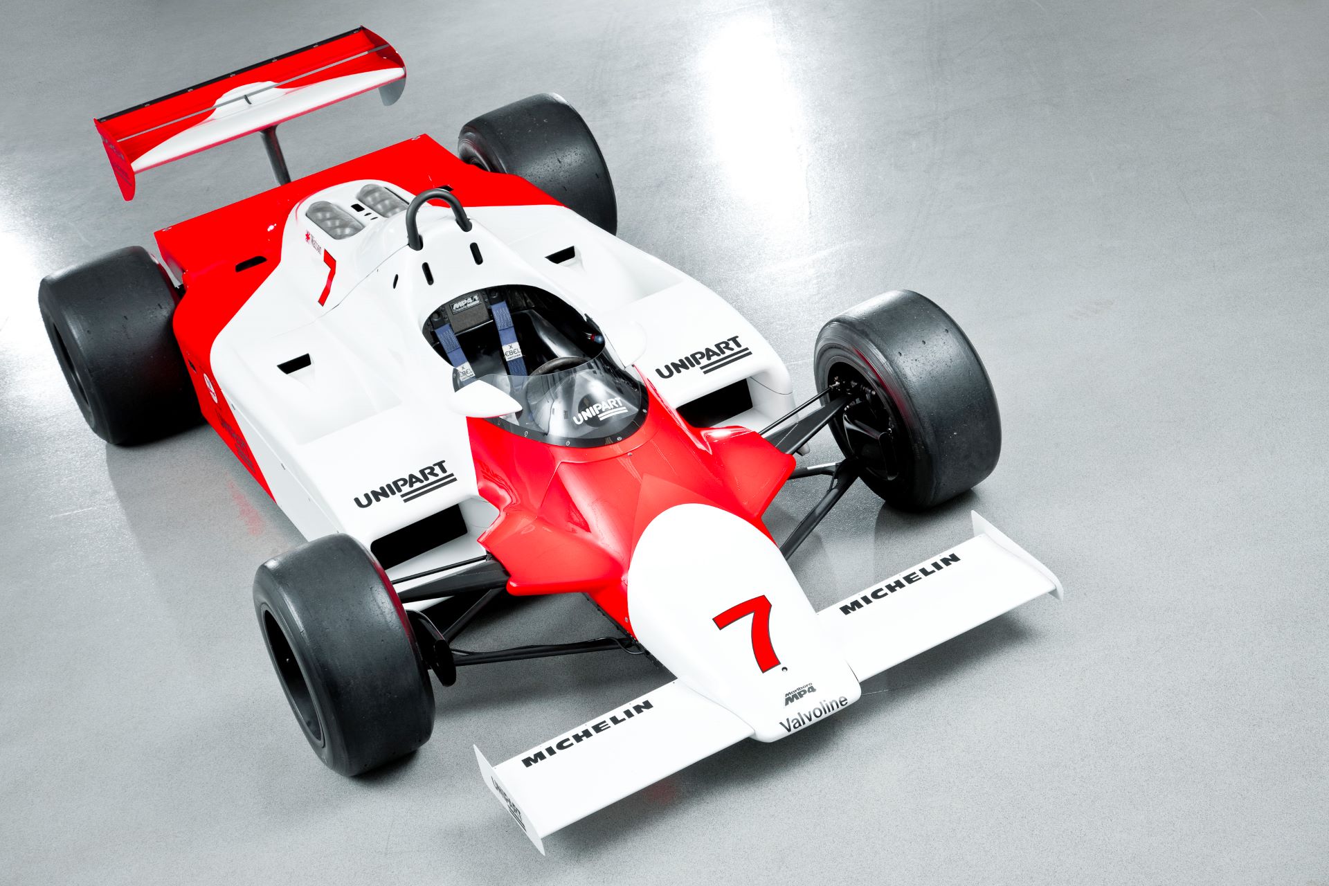 McLaren W1: A New Chapter in Carbon Fibre Innovation