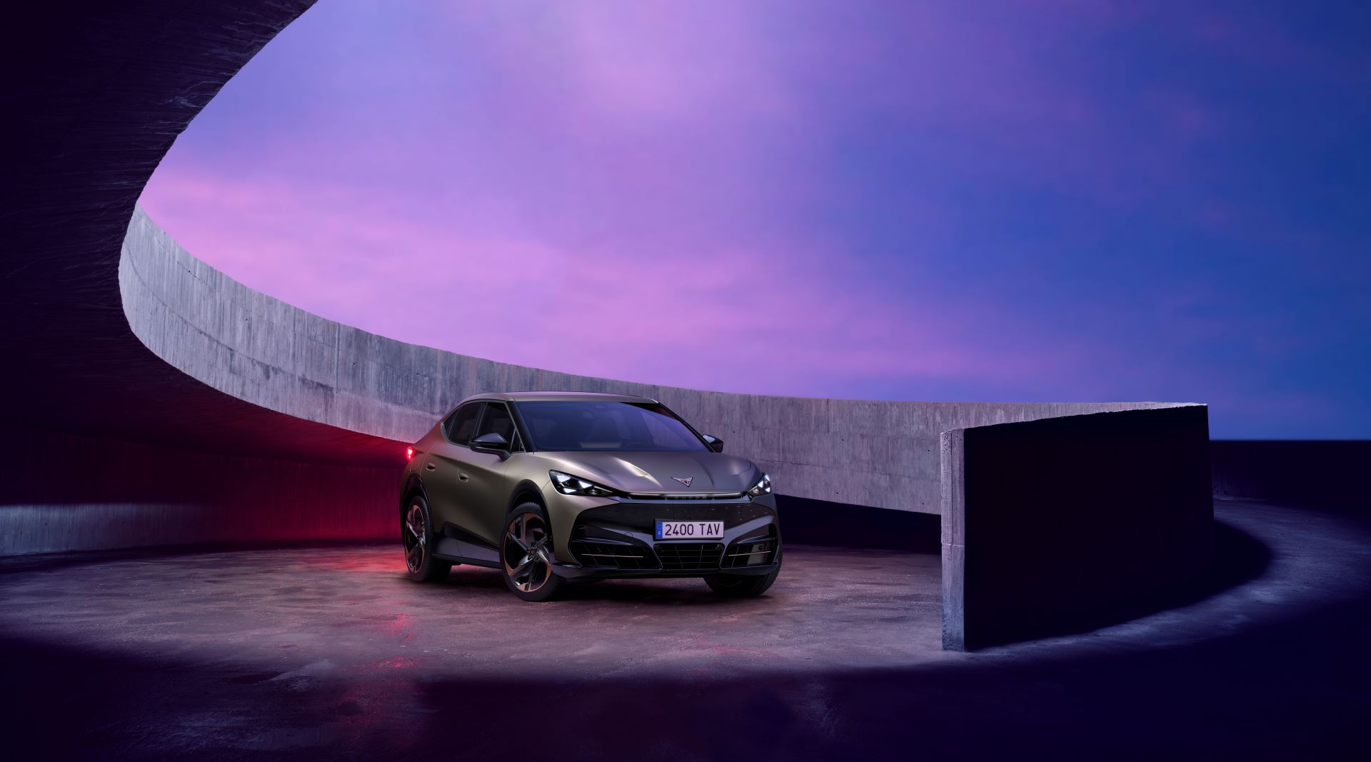 Electrifying Emotion: CUPRA Tavascan Evolves with Bold New Enhancements