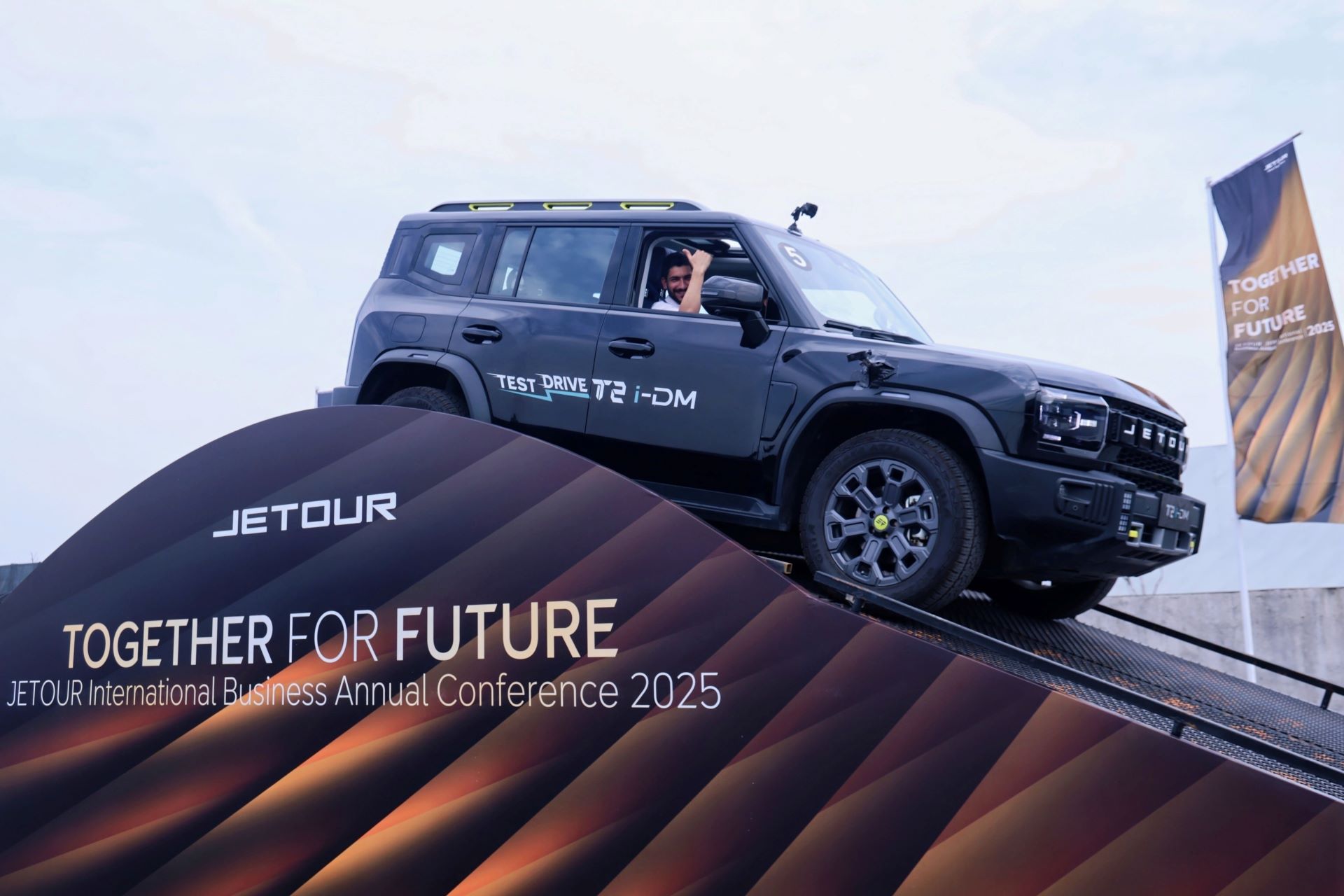 Jetour Embraces Innovation at Auto Shanghai 2025 with Global Hybrid SUV Showcase and Strategic Media Alliance Launch