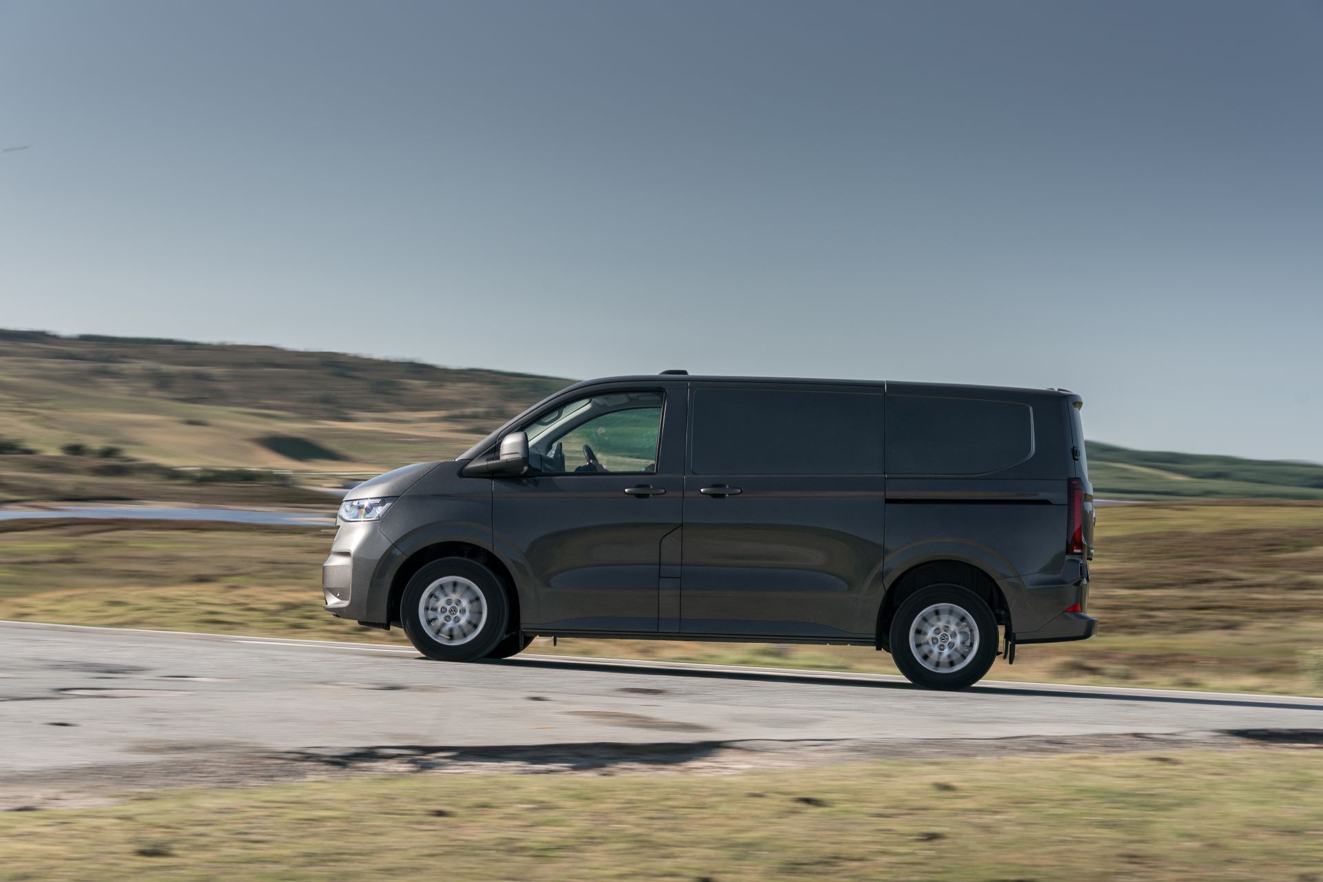 Volkswagen’s New Transporter Triumphs at What Van? Awards 2026